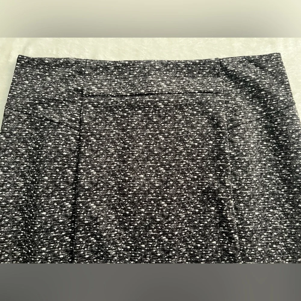 MICHAEL Michael Kors Black and White Women's Skirt, Size M - Picture 2 of 11